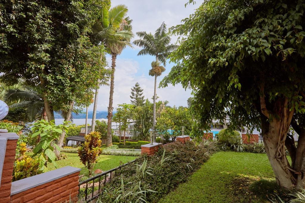 Carrousel slide  img/services/jardin0.jpg